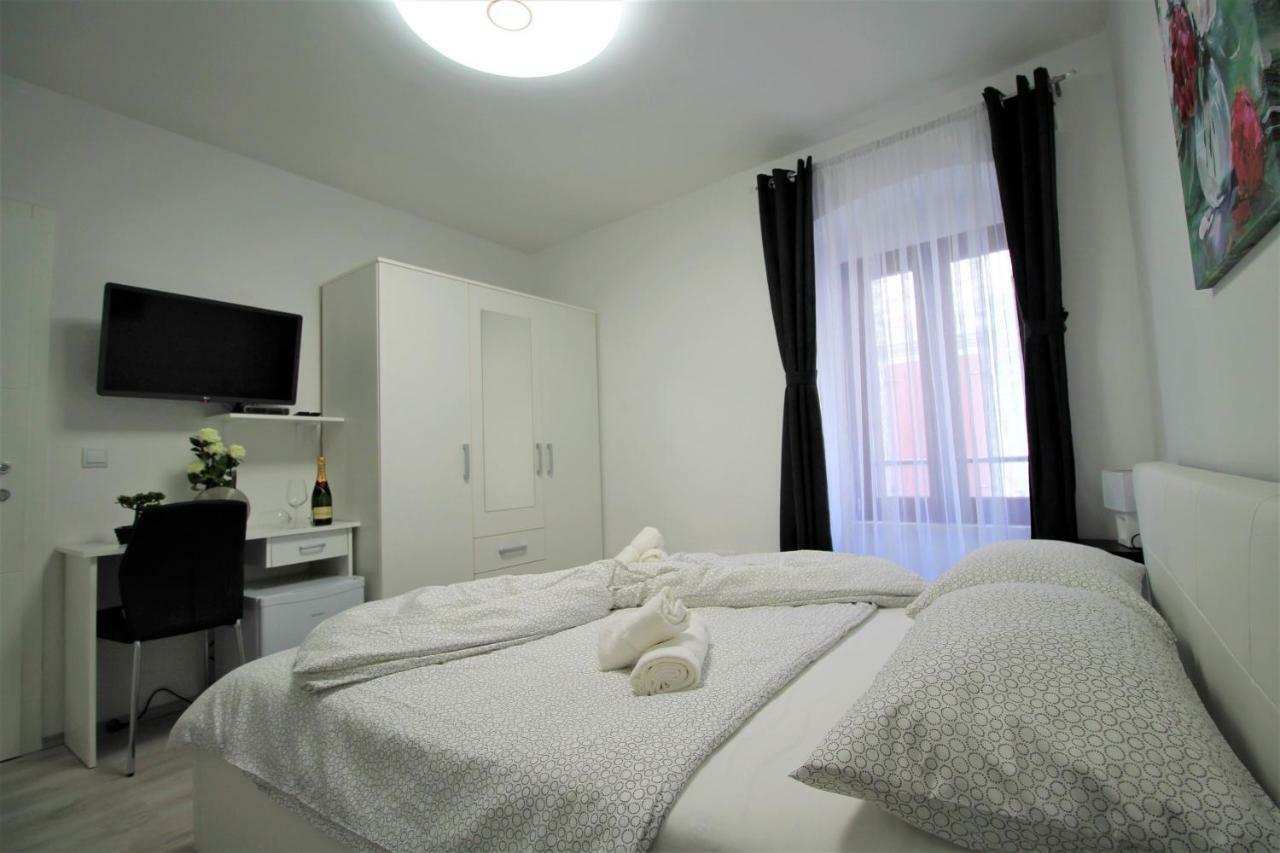 Arbel Apartments Poreč Exterior foto